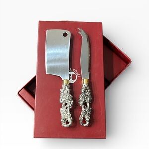 Vintage Arthur Court Grape Handled Cheese Knives 6”